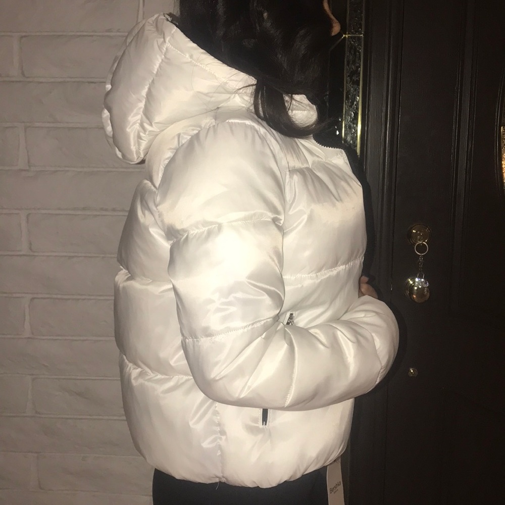 White jacket - Picture 3 of 5